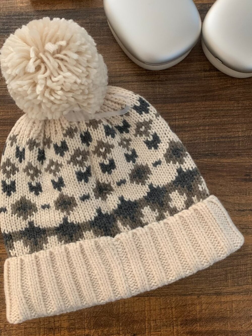 NWT Gap Holiday Winter Snowflake Fair Isle Poof Fur Pom Pom Knit Beanie Hat